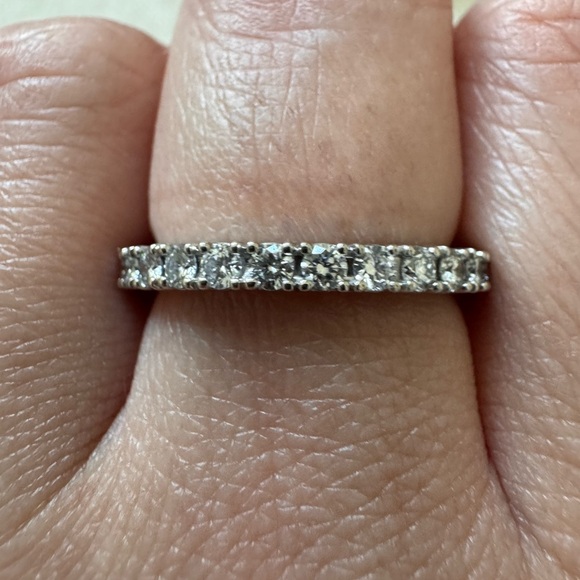 Genuine ✅ 14k WG 1.40 ctw Full French Pave Diamond Eternity Ring Size 9✨ - Picture 11 of 17
